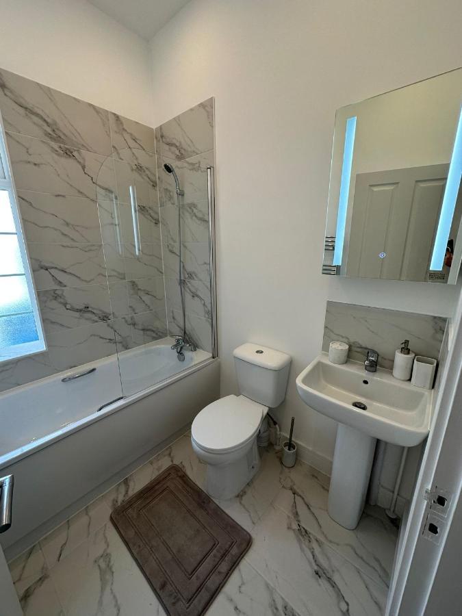 The Walworth Retreat- Cozy Flats In London Apartment ภายนอก รูปภาพ