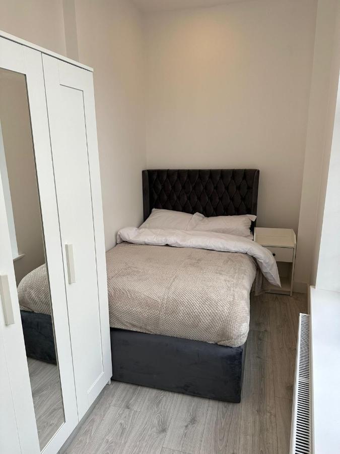 The Walworth Retreat- Cozy Flats In London Apartment ภายนอก รูปภาพ